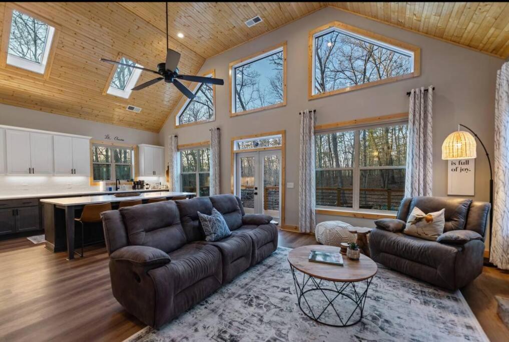 Peaceful Modern Chalet In Ellijay Exteriör bild